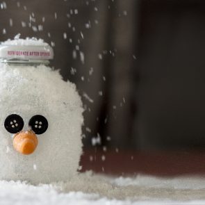 How to Craft a Martinelli’s Bottle Snowman