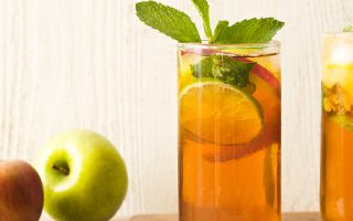 Sparkling Apple-Peach Mojito Mocktail Recipe