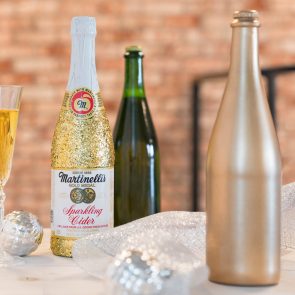 DIY Party Decor or Gift: Endlessly Sparkling Bottles